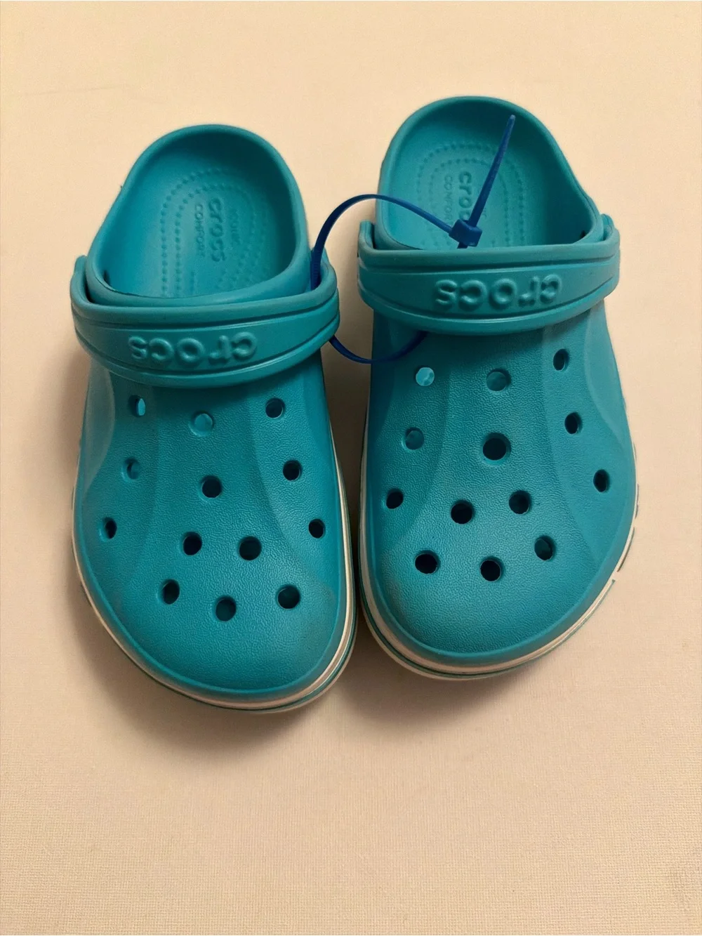CROCS lightweight slip